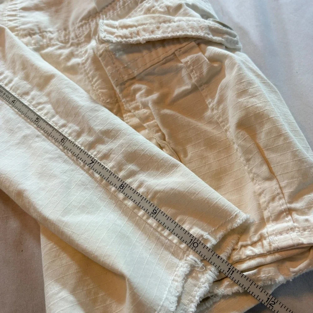 American Eagle Cargo Shorts Mens 26 Cream Ripstop Cotton Utility Casual Pockets